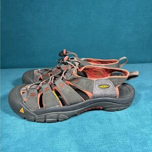 Keen Waterproof Walking Outdoor Sandal Size 9 Women's Hiking